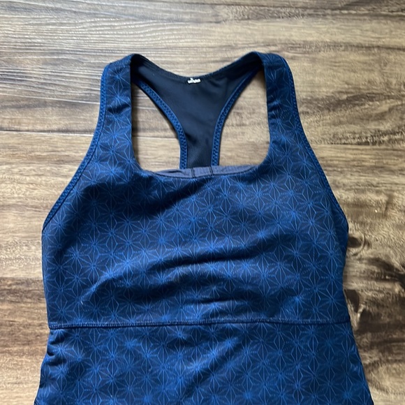 Navy blue lululemon tank top - Picture 2 of 5